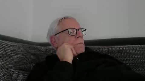 Snapshot of eisbaer1957 chatting on February 2026 03:46:02 PM eisbaer1957 online show from February 2026 03:46:02 PM