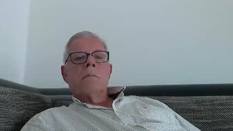 eisbaer1957 online show from March 2026 02:20:02 PM