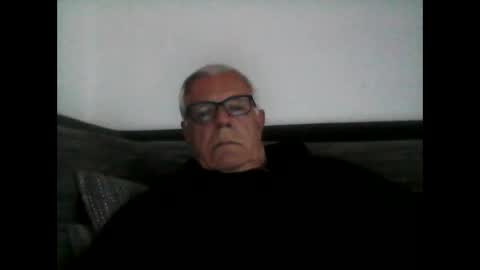 eisbaer1957 online show from April 2026 06:09:01 PM