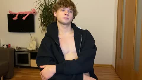 Snapshot of eitanhere chatting on January 2025 01:52:02 PM Eitan online show from January 2025 01:52:02 PM