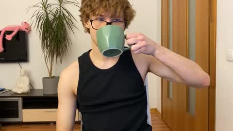 Snapshot of eitanhere chatting on January 2025 02:53:01 PM Eitan online show from January 2025 02:53:01 PM