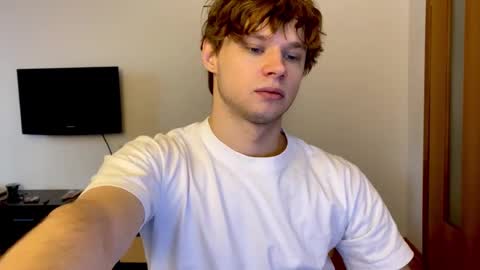 Snapshot of eitanhere chatting on February 2025 12:48:02 PM Eitan online show from February 2025 12:48:02 PM