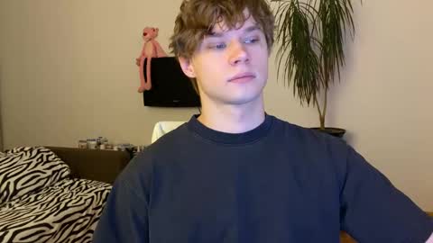 Snapshot of eitanhere chatting on February 2025 03:27:01 PM Eitan online show from February 2025 03:27:01 PM