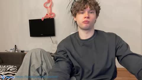 Snapshot of eitanhere chatting on March 2025 02:19:02 PM Eitan online show from March 2025 02:19:02 PM