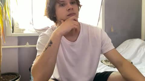 Snapshot of eitanhere chatting on September 2025 09:10:02 AM Eitan online show from September 2025 09:10:02 AM