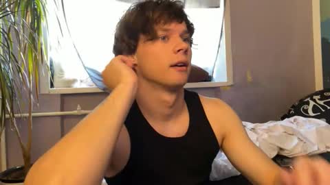 Snapshot of eitanhere chatting on September 2025 08:27:01 AM Eitan online show from September 2025 08:27:01 AM