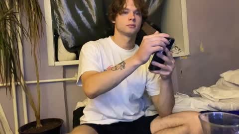 Snapshot of eitanhere chatting on October 2025 04:08:02 PM Eitan online show from October 2025 04:08:02 PM