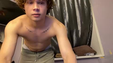 Snapshot of eitanhere chatting on November 2025 05:13:01 PM Eitan online show from November 2025 05:13:01 PM