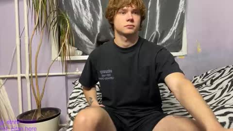 Snapshot of eitanhere chatting on November 2025 02:38:02 PM Eitan online show from November 2025 02:38:02 PM