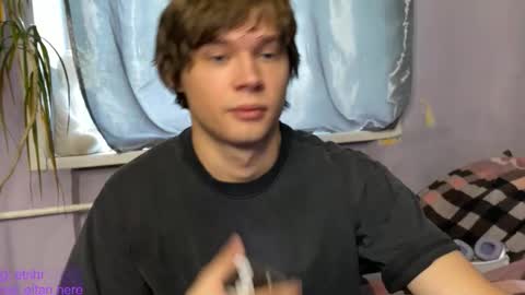 Snapshot of eitanhere chatting on November 2025 10:04:02 AM Eitan online show from November 2025 10:04:02 AM