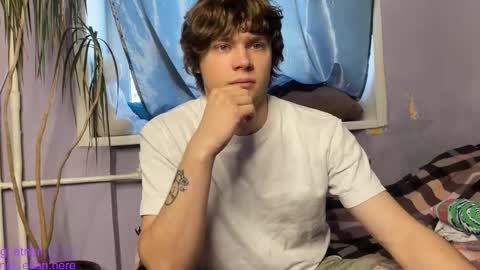 Snapshot of eitanhere chatting on November 2025 09:30:01 AM Eitan online show from November 2025 09:30:01 AM