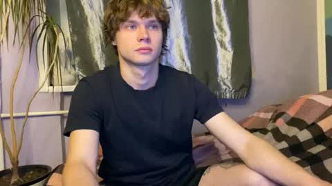 Snapshot of eitanhere chatting on November 2025 05:13:02 PM Eitan online show from November 2025 05:13:02 PM