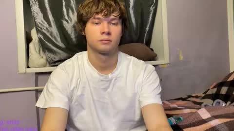 Snapshot of eitanhere chatting on November 2025 02:39:02 PM Eitan online show from November 2025 02:39:02 PM