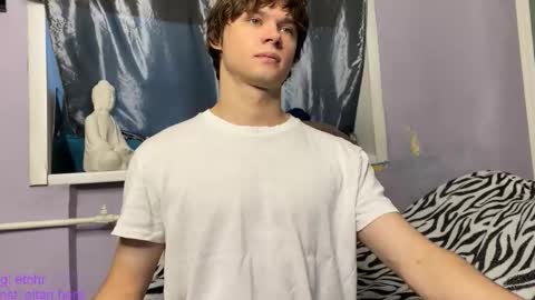 Snapshot of eitanhere chatting on November 2025 09:53:02 AM Eitan online show from November 2025 09:53:02 AM