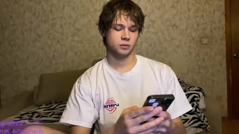 Snapshot of eitanhere chatting on December 2025 07:10:02 PM Eitan online show from December 2025 07:10:02 PM