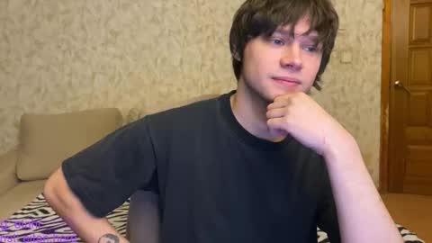 Snapshot of eitanhere chatting on December 2025 07:53:01 PM Eitan online show from December 2025 07:53:01 PM