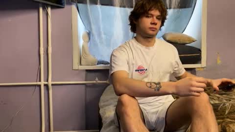 Snapshot of eitanhere chatting on February 2026 04:38:01 AM Eitan online show from February 2026 04:38:01 AM