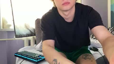 Snapshot of eitanhere chatting on March 2026 10:48:02 AM Eitan online show from March 2026 10:48:02 AM