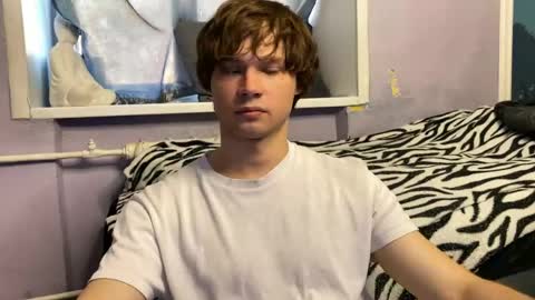 Snapshot of eitanhere chatting on April 2026 02:22:02 PM Eitan online show from April 2026 02:22:02 PM