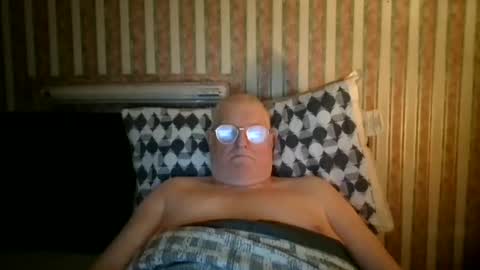 eketman1964 online show from February 2026 12:15:02 AM