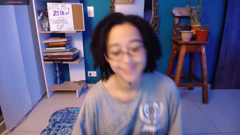 Ela  Help me reach 100 thumbs up online show from November 2025 08:03:02 AM