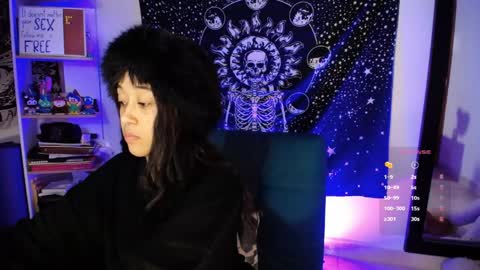 Snapshot of ela_0 chatting on June 2026 07:34:01 AM Ela Help me reach 100 thumbs up online show from June 2026 07:34:01 AM