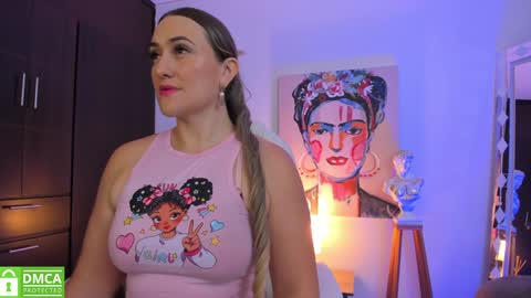 Snapshot of ela_ps chatting on February 2025 11:43:02 AM LOREIN online show from February 2025 11:43:02 AM