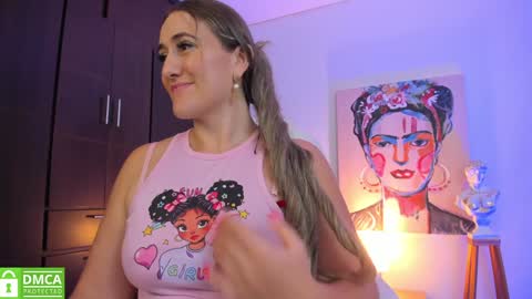 Snapshot of ela_ps chatting on February 2025 02:45:01 PM LOREIN online show from February 2025 02:45:01 PM