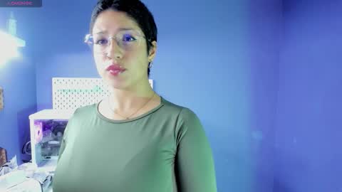 elaine87_ online show from November 2025 09:59:01 PM