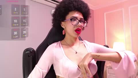 ElaineLaurent online show from May 2026 02:50:01 AM