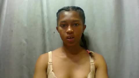 Snapshot of elaliealdy chatting on September 2025 08:14:02 AM elaliealdy online show from September 2025 08:14:02 AM