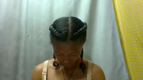 Snapshot of elaliealdy chatting on September 2025 06:04:01 AM elaliealdy online show from September 2025 06:04:01 AM