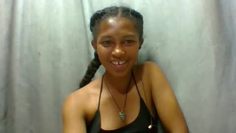 Snapshot of elaliealdy chatting on September 2025 06:13:02 PM elaliealdy online show from September 2025 06:13:02 PM