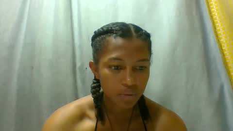 Snapshot of elaliealdy chatting on September 2025 06:18:01 AM elaliealdy online show from September 2025 06:18:01 AM