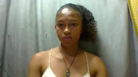 Snapshot of elaliealdy chatting on November 2025 06:38:02 AM elaliealdy online show from November 2025 06:38:02 AM