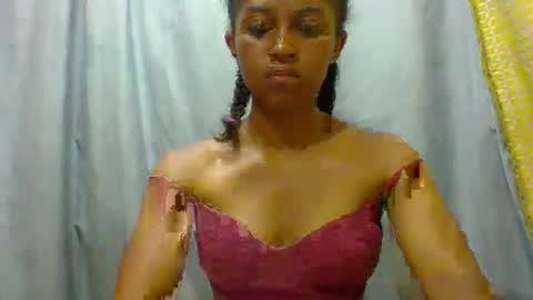 Snapshot of elaliealdy chatting on January 2026 05:48:02 PM elaliealdy online show from January 2026 05:48:02 PM