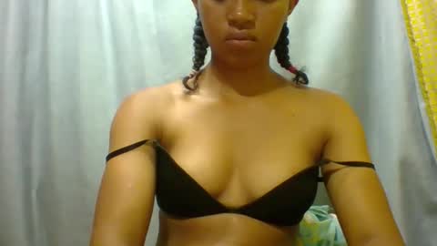 Snapshot of elaliealdy chatting on January 2026 07:01:02 AM elaliealdy online show from January 2026 07:01:02 AM