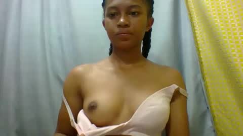 Snapshot of elaliealdy chatting on February 2026 08:52:01 AM elaliealdy online show from February 2026 08:52:01 AM