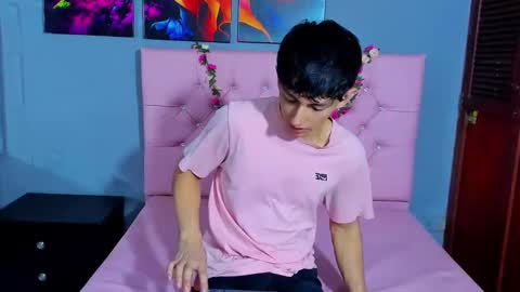 Snapshot of elangiraldo chatting on November 2025 10:20:02 PM Elan Giralon online show from November 2025 10:20:02 PM