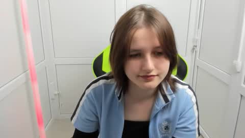 Evie online show from April 2026 07:00:02 AM