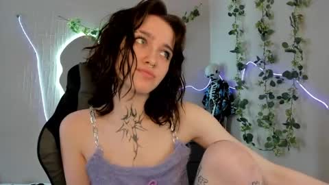 elastikiss online show from April 2026 06:36:01 AM