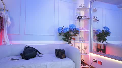 Elasummeer online show from March 2026 12:00:02 PM