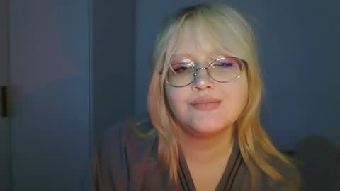 elayne_sweet online show from May 2026 06:11:02 AM