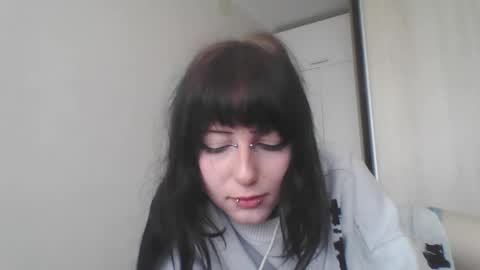 Snapshot of elaynetanton chatting on June 2026 08:05:02 AM Lia online show from June 2026 08:05:02 AM