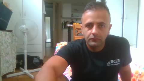 Snapshot of elcondorxo509107 chatting on November 2025 02:33:02 AM daniel18cmx online show from November 2025 02:33:02 AM