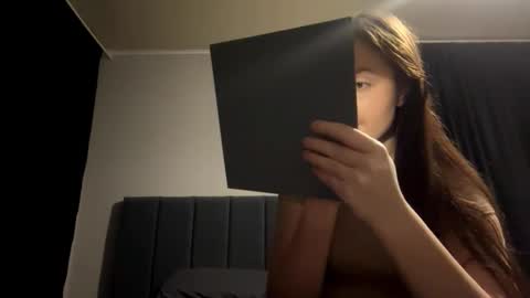 Snapshot of eleanorolaes chatting on February 2026 03:34:02 PM Kelly online show from February 2026 03:34:02 PM