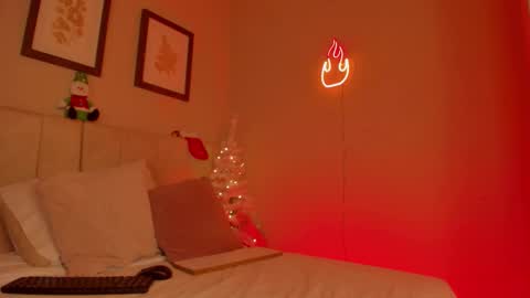 Snapshot of electra_a chatting on December 2025 04:47:02 PM ELECTRA online show from December 2025 04:47:02 PM