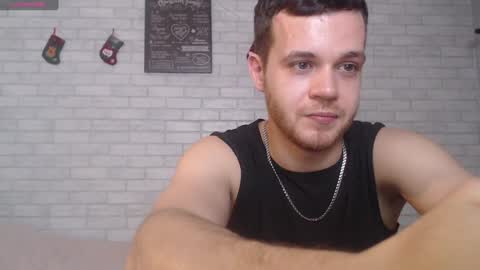 Snapshot of electric_smile chatting on December 2024 10:17:02 PM Alex online show from December 2024 10:17:02 PM