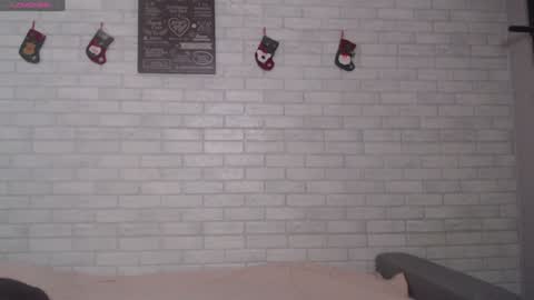 Snapshot of electric_smile chatting on December 2024 06:49:01 PM Alex online show from December 2024 06:49:01 PM