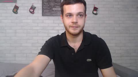 Snapshot of electric_smile chatting on January 2025 10:16:02 PM Alex online show from January 2025 10:16:02 PM